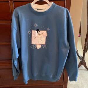 ☃️Blue Snowman Graphic Sweatshirt. Large. Comfy! Ready for winter fun.